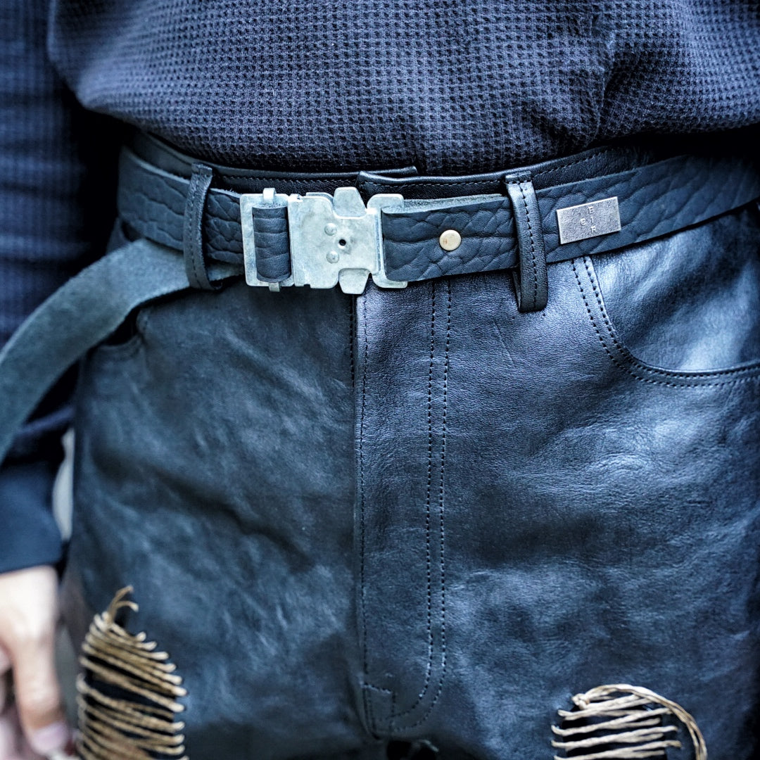 Safety Belt / Shrunken Rough Bull