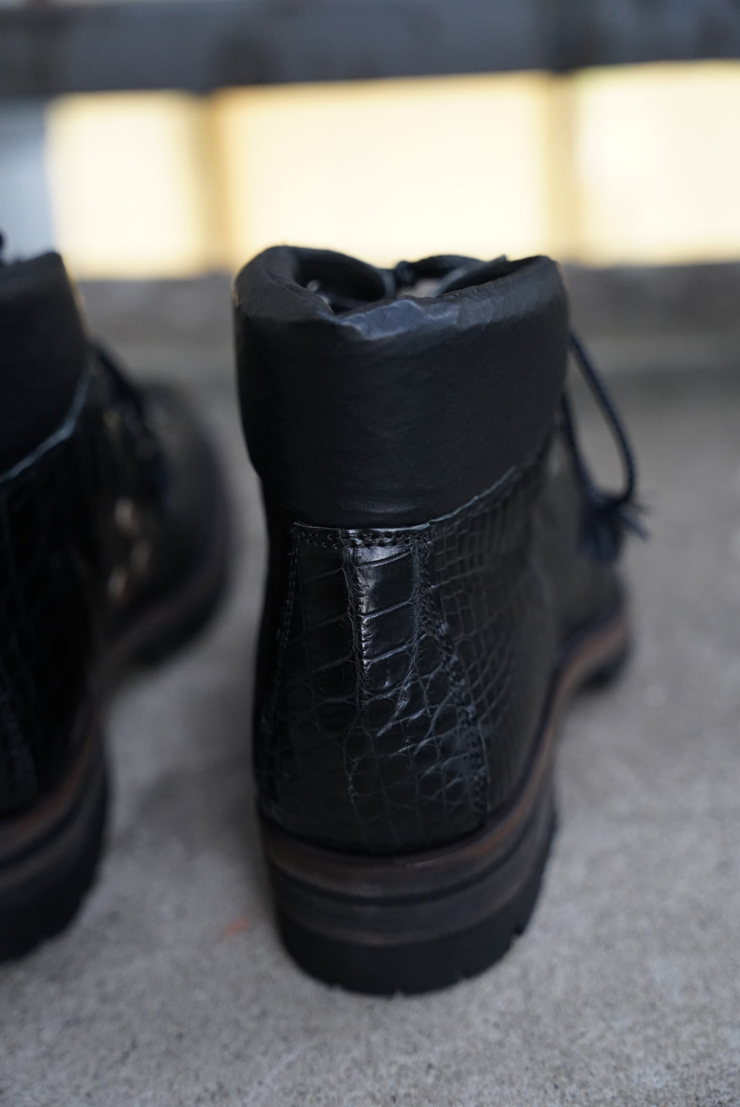 MOUNTAIN BOOTS / CROCODILE / SIZE 43