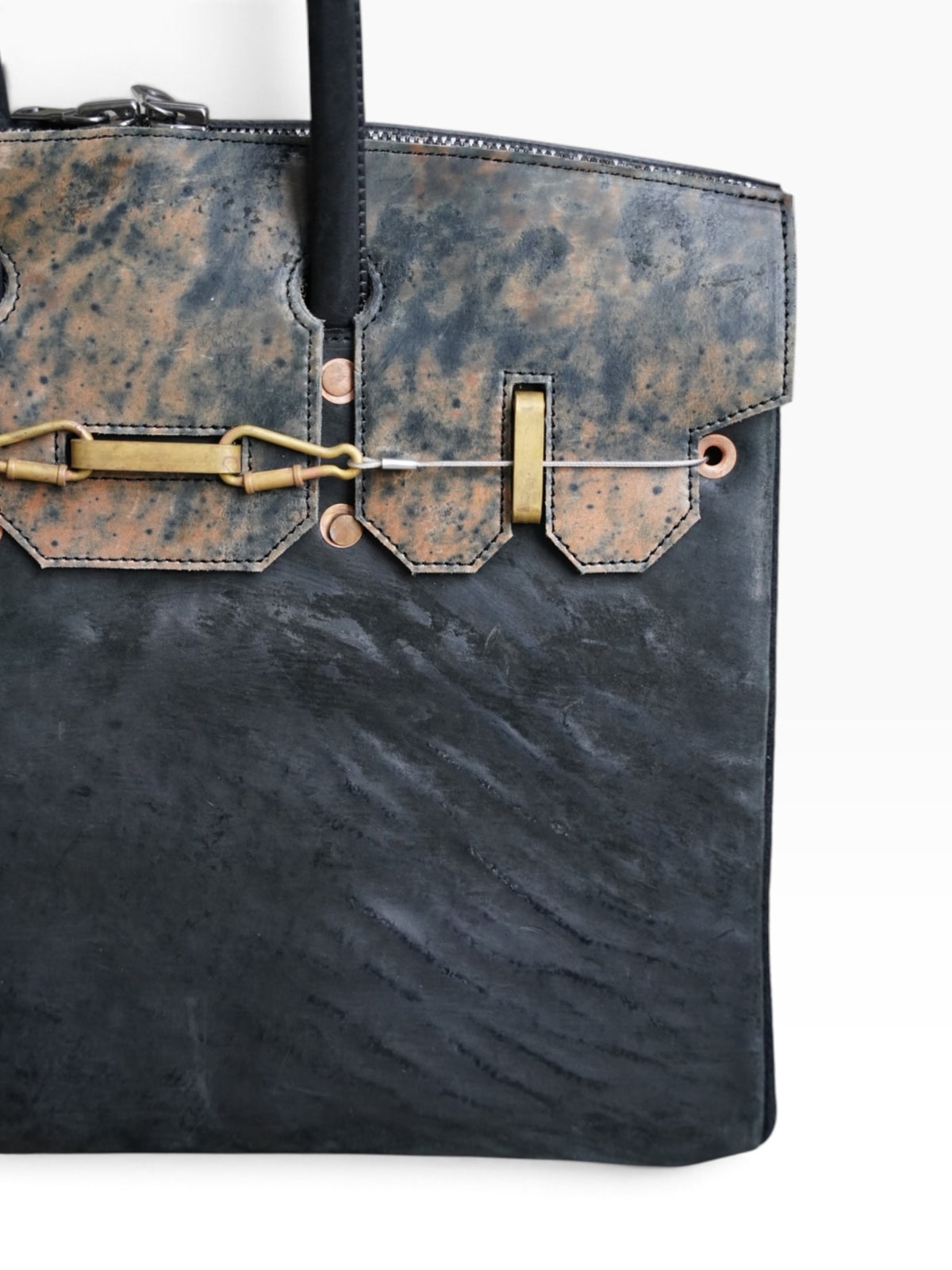 [LIMITED] BARK 35 / GUIDI HORSEBUTT / MARBLE /