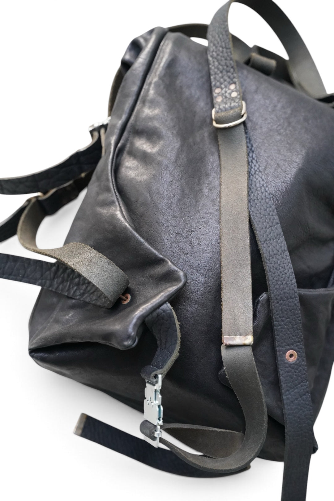 METAL WIRE RUCKSACK / OIL HORSE / BLACK