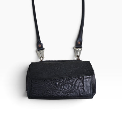 Wallet bag / WAXED HORSE BUTT / black