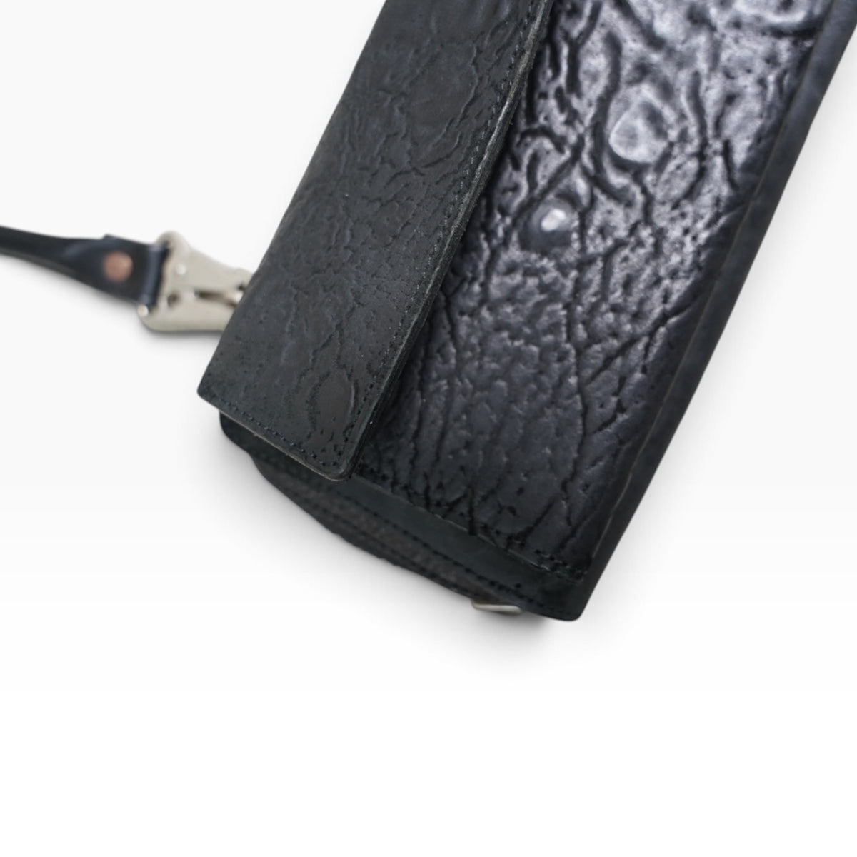 Wallet bag / WAXED HORSE BUTT / black