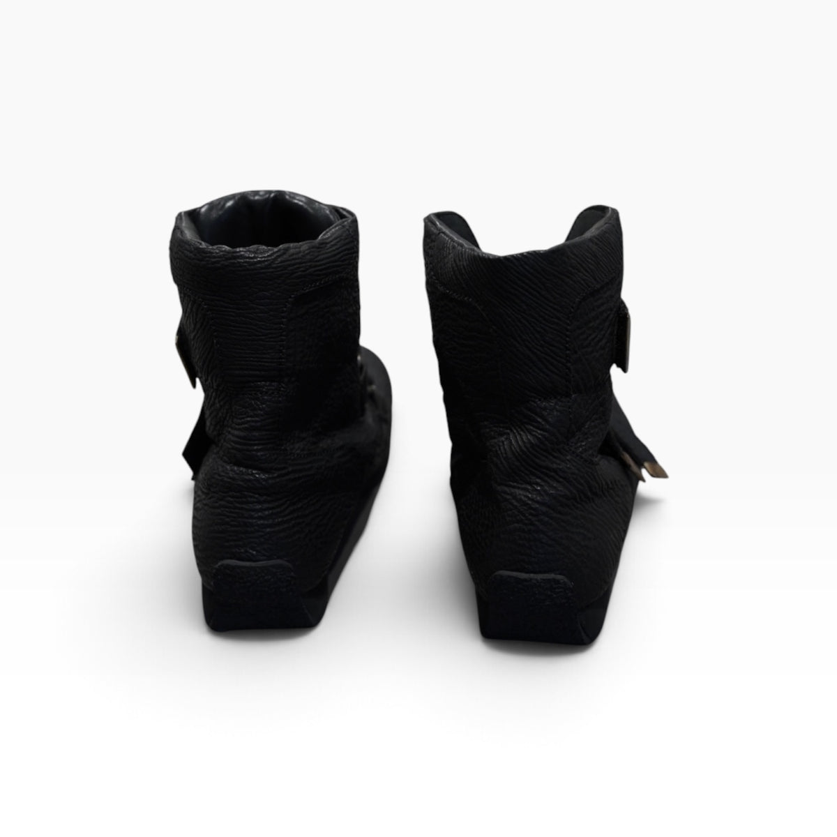 LIMITED / GERMAN SNEAKER / JP SHARK / 42 / BLACK